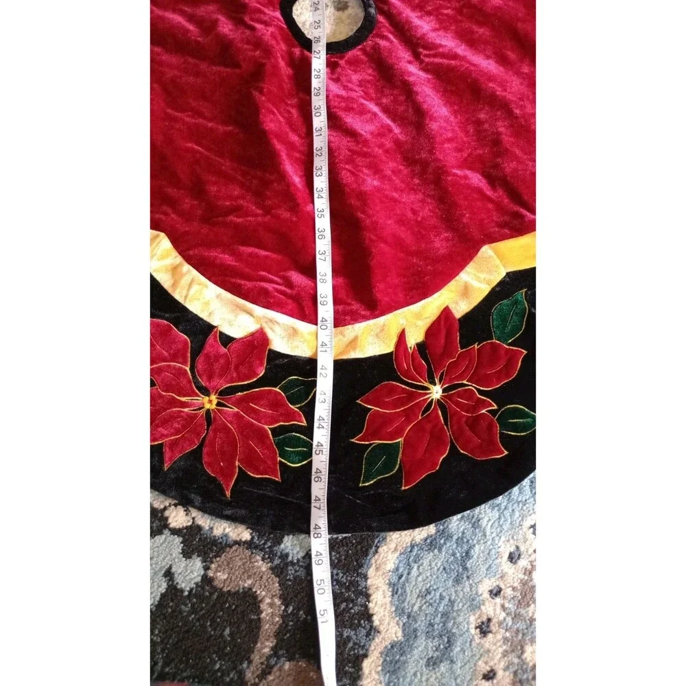 TREE SKIRT CHRISTMAS VTG POINSETTIA RED BLACK VELVET SCALLOPED EDGE 90s HOLIDAY